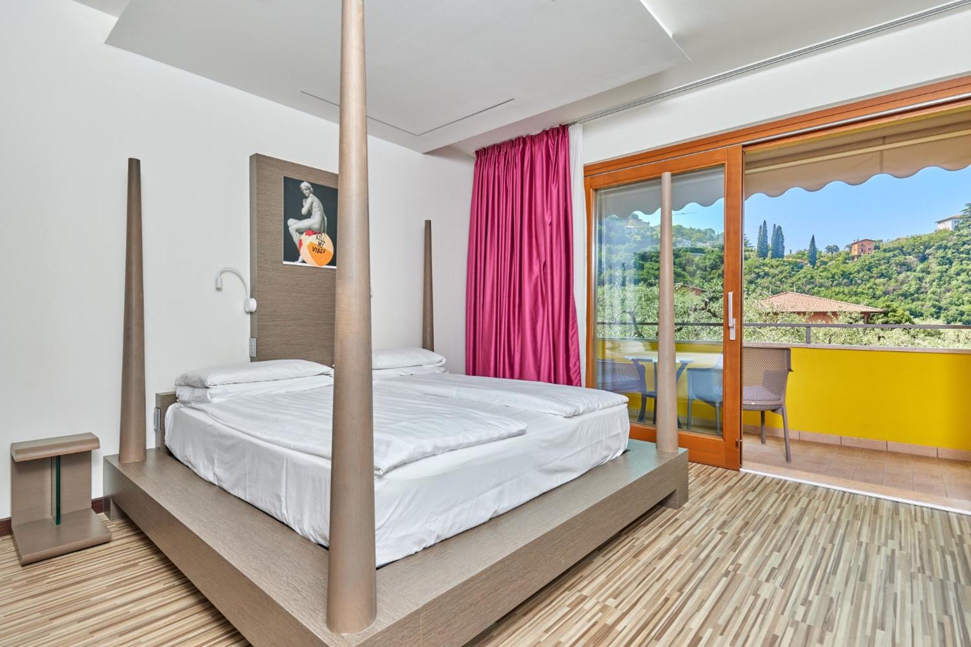 Vacanze 2000 - Adults Only 2*